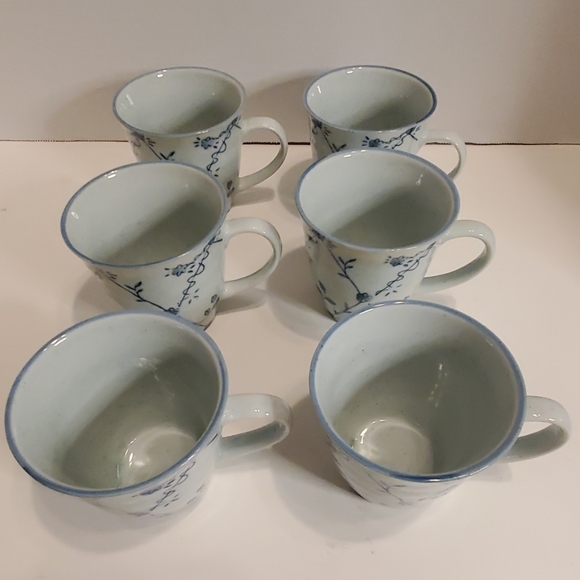Set Of 6 Cute Blue Speckled Floral Cups - Picture 3 of 6
